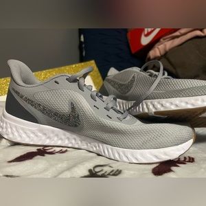 Nike Revolution 5PRM